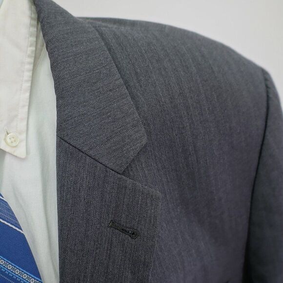 Jos A Bank Wool Blazer 44L Gray Herringbone 2 Button Tagged 46L - Picture 2 of 12